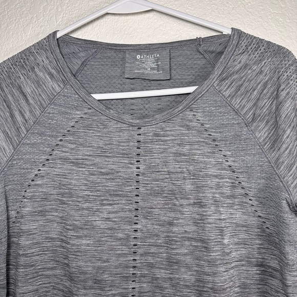 Athleta FOOTHILL SEAMLESS TEE Grey Relaxed Fit Women’s Medium - Picture 4 of 6